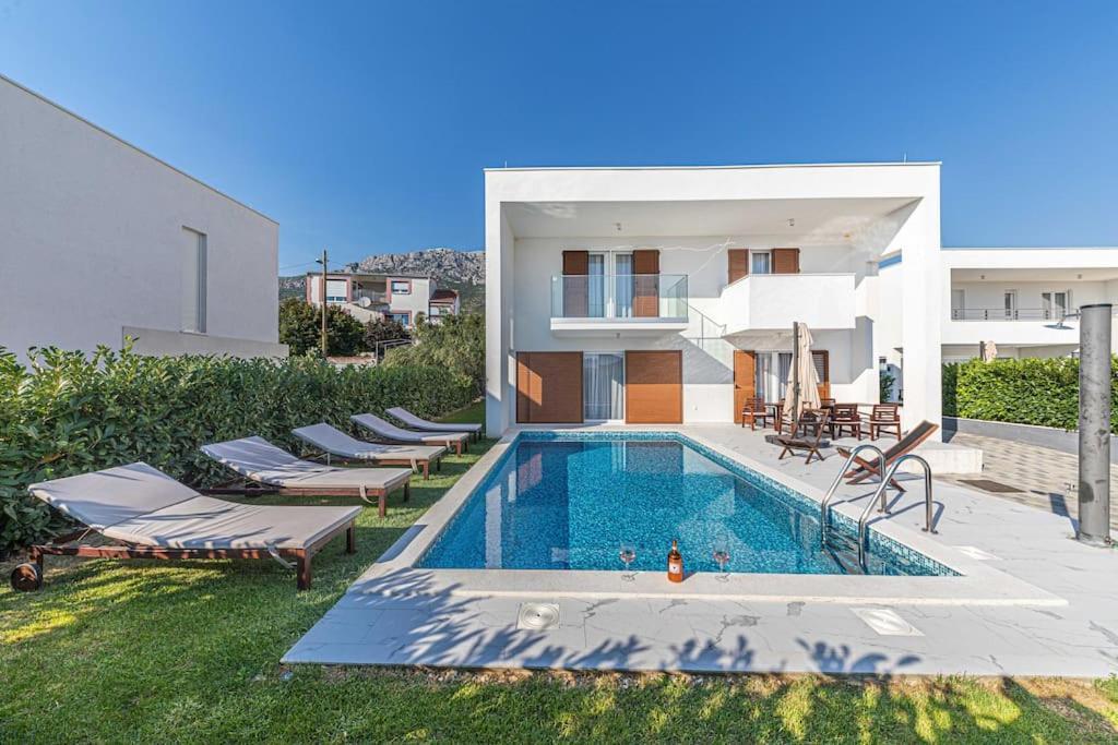 Luxury Villa Tina With Private Heated Pool Kaštela Extérieur photo